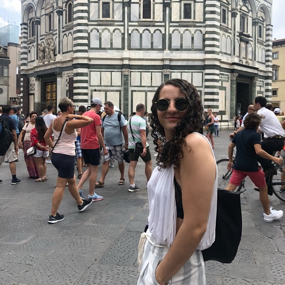 Meet your Posher, Rachel - Picture 4 of 6